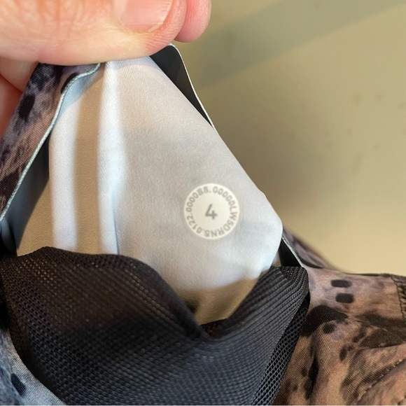 Lululemon Base Pace HR Tight Size 4 - Picture 5 of 9